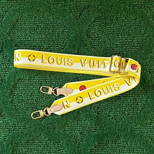 Designer Inspired L Yellow Crossbody Bag Adjustable Strap NWOT